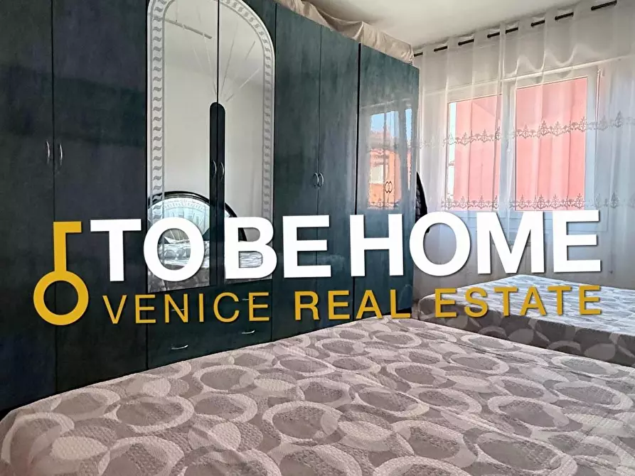 Immagine 17 di Appartamento in vendita  a Venezia