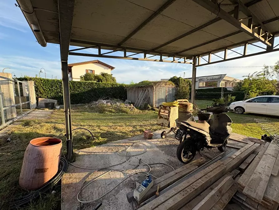 Immagine 16 di Appartamento in vendita  a Montignoso