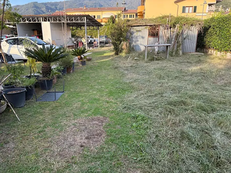 Immagine 14 di Appartamento in vendita  a Montignoso