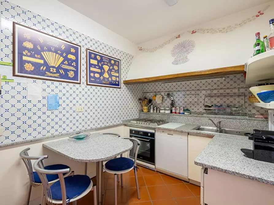 Immagine 14 di Villa in vendita  a Forte Dei Marmi