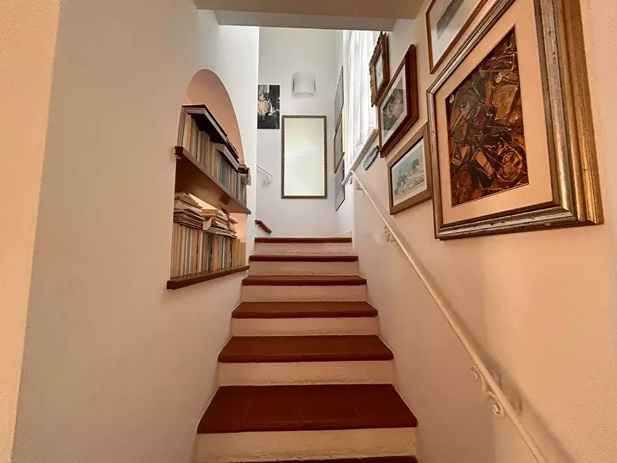 Immagine 9 di Villa in vendita  a Forte Dei Marmi