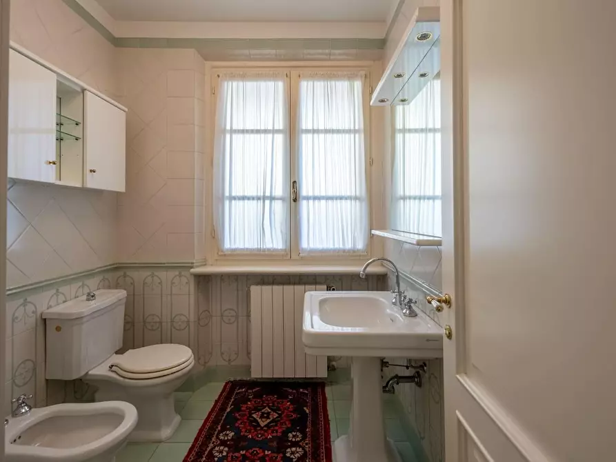 Immagine 16 di Villa in vendita  a Forte Dei Marmi