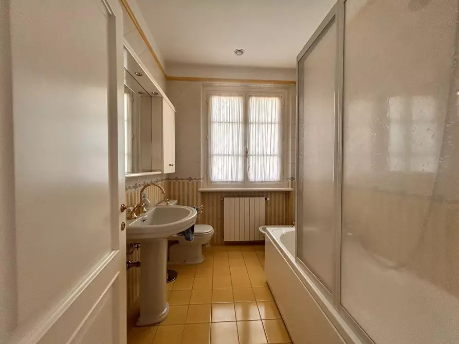 Immagine 14 di Villa in vendita  a Forte Dei Marmi