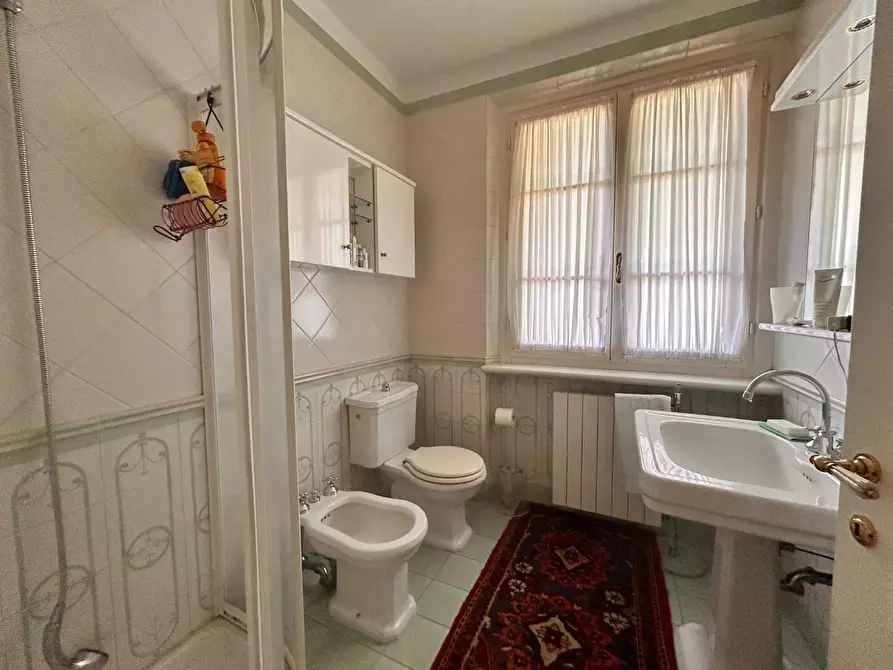 Immagine 6 di Villa in vendita  a Forte Dei Marmi