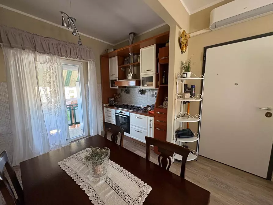 Immagine 7 di Appartamento in vendita  a Pietrasanta