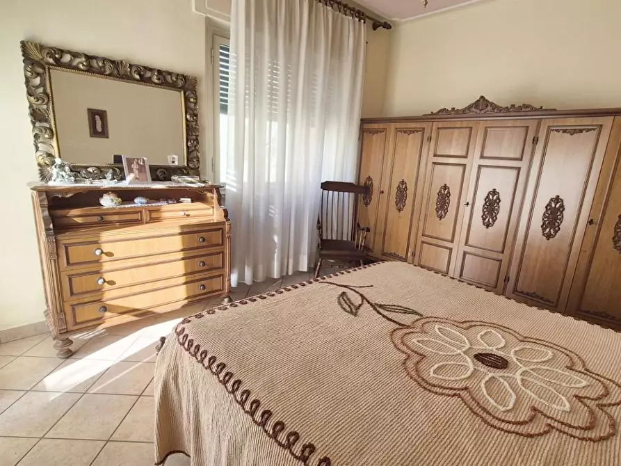 Immagine 83 di Appartamento in vendita  a Viareggio