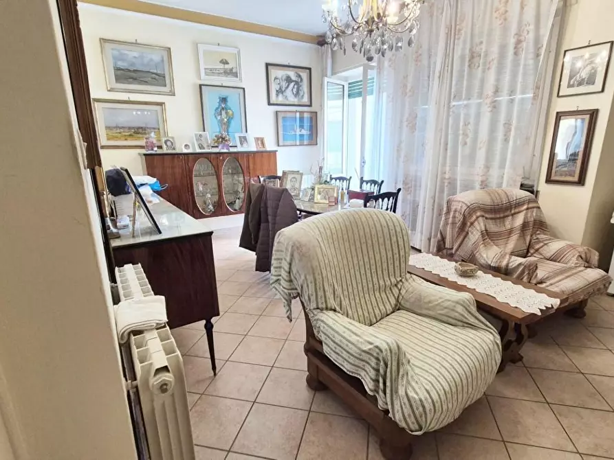 Immagine 20 di Appartamento in vendita  a Viareggio