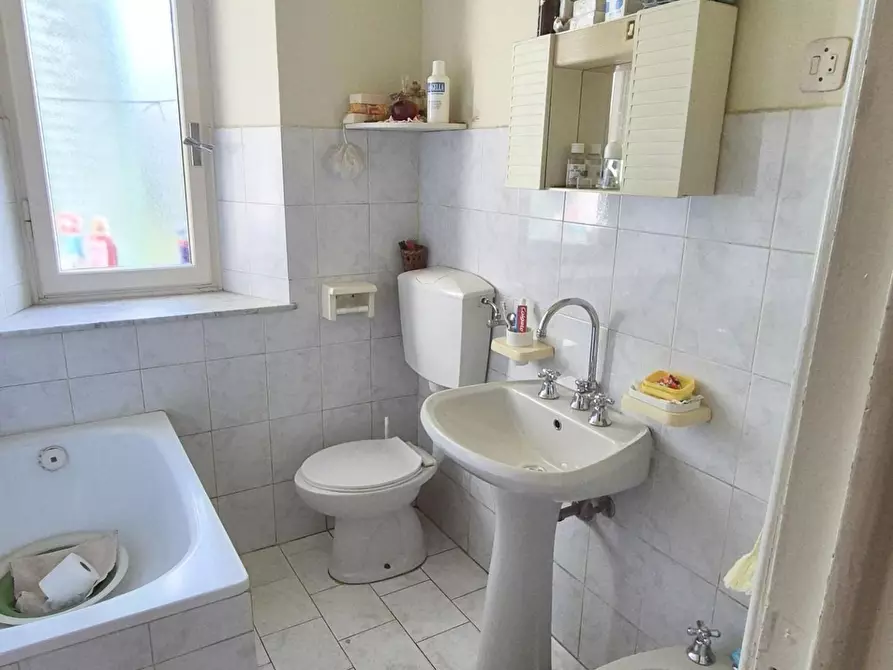 Immagine 47 di Appartamento in vendita  a Viareggio