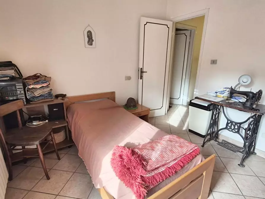 Immagine 63 di Appartamento in vendita  a Viareggio