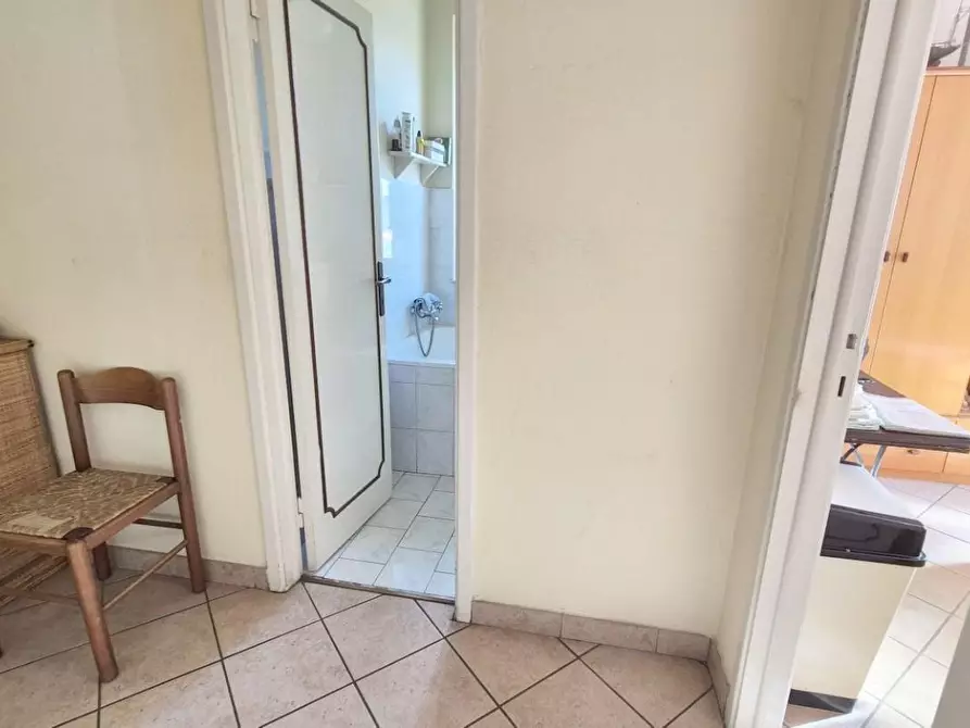 Immagine 86 di Appartamento in vendita  a Viareggio