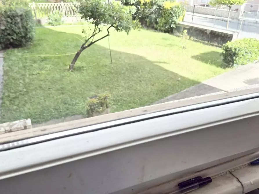 Immagine 112 di Appartamento in vendita  a Viareggio