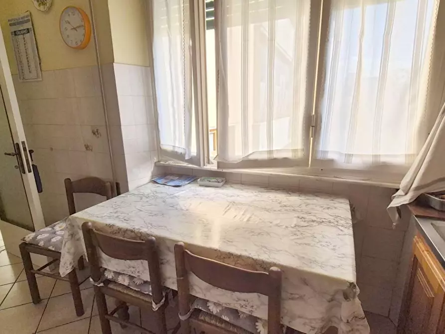 Immagine 9 di Appartamento in vendita  a Viareggio