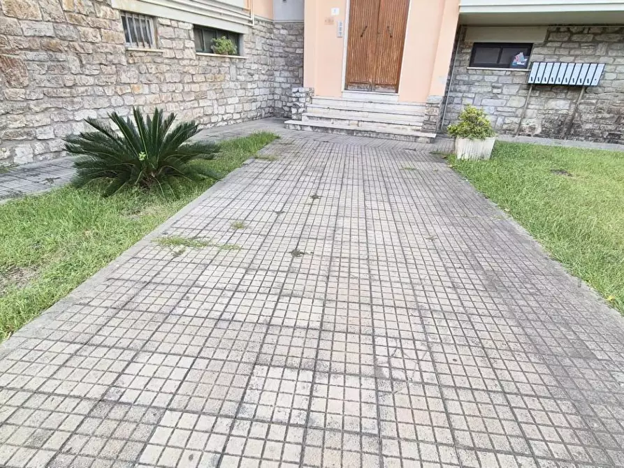 Immagine 110 di Appartamento in vendita  a Viareggio