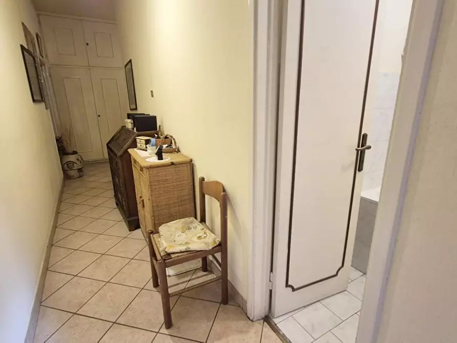 Immagine 88 di Appartamento in vendita  a Viareggio