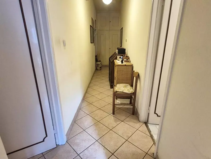 Immagine 87 di Appartamento in vendita  a Viareggio