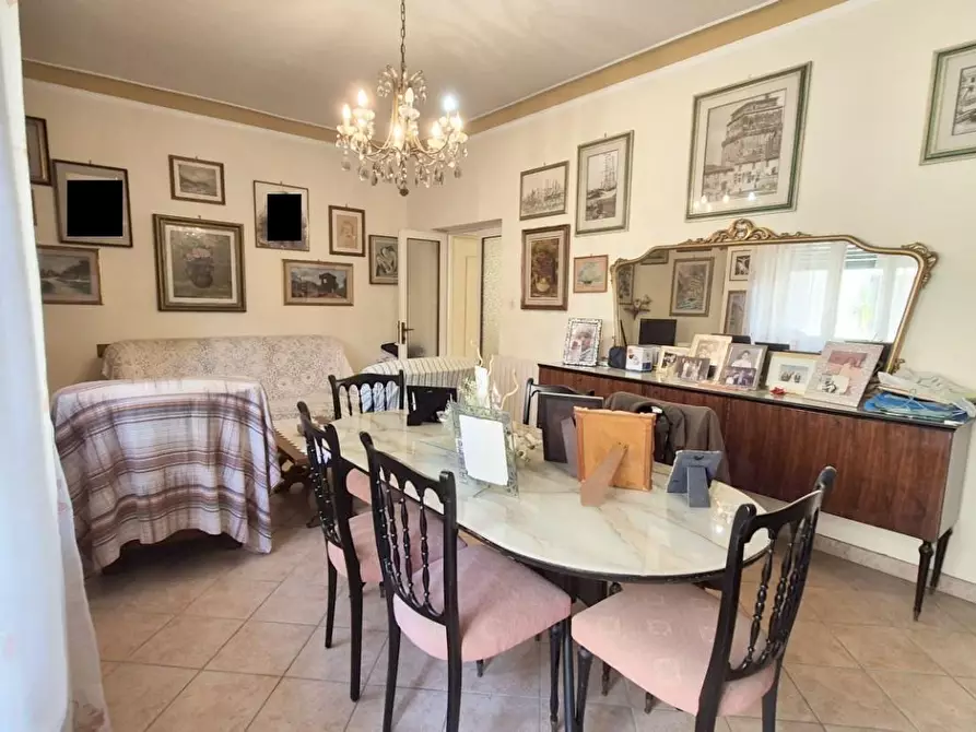 Immagine 34 di Appartamento in vendita  a Viareggio