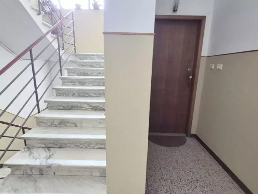 Immagine 96 di Appartamento in vendita  a Viareggio