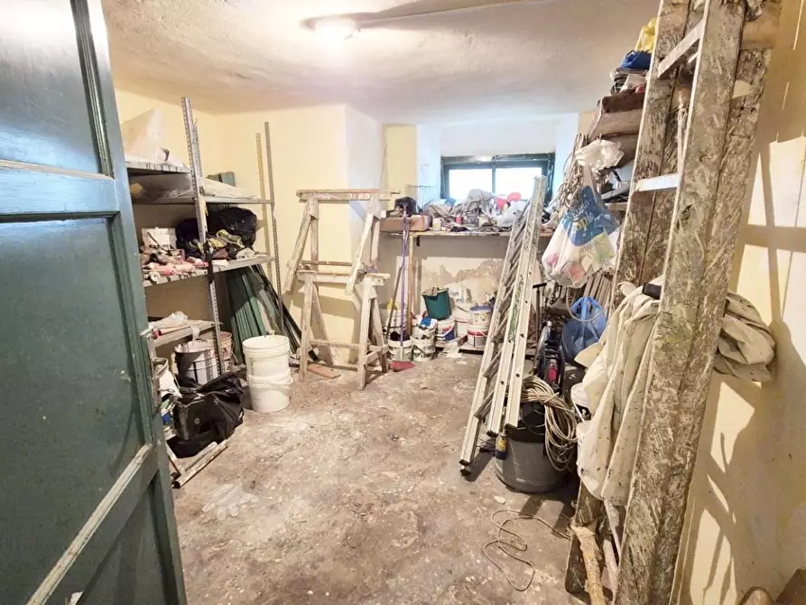 Immagine 99 di Appartamento in vendita  a Viareggio