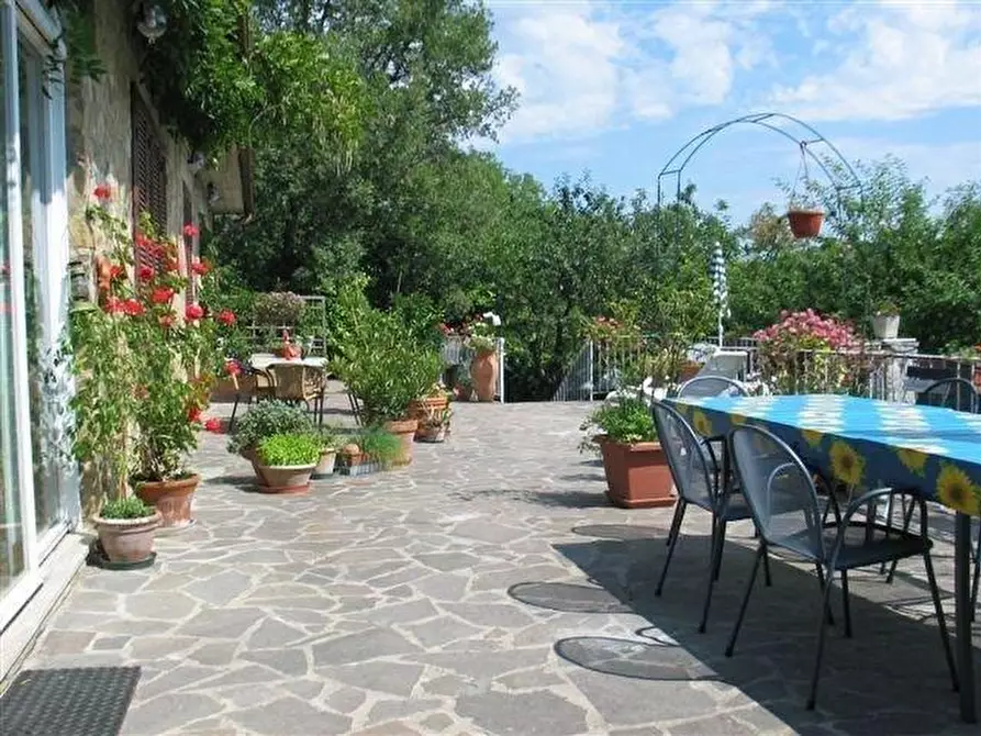 Immagine 4 di Villetta a schiera in vendita  a Siena