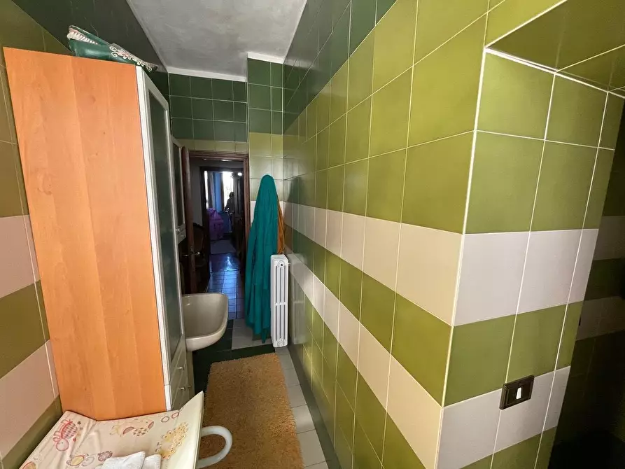 Immagine 45 di Casa colonica in vendita  a Siena