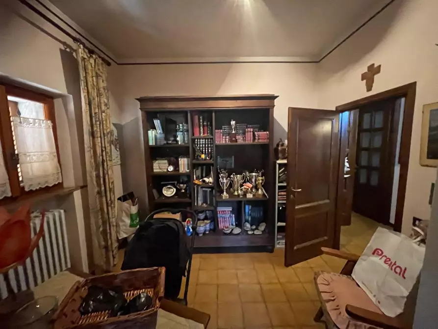 Immagine 29 di Casa colonica in vendita  a Siena