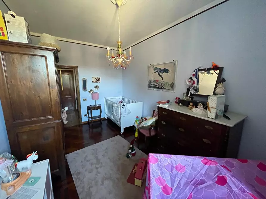 Immagine 48 di Casa colonica in vendita  a Siena