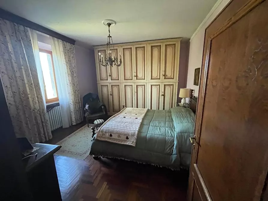 Immagine 53 di Casa colonica in vendita  a Siena