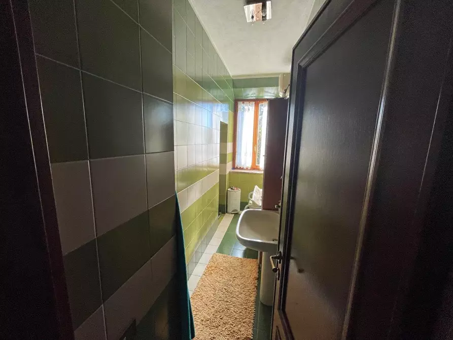 Immagine 44 di Casa colonica in vendita  a Siena