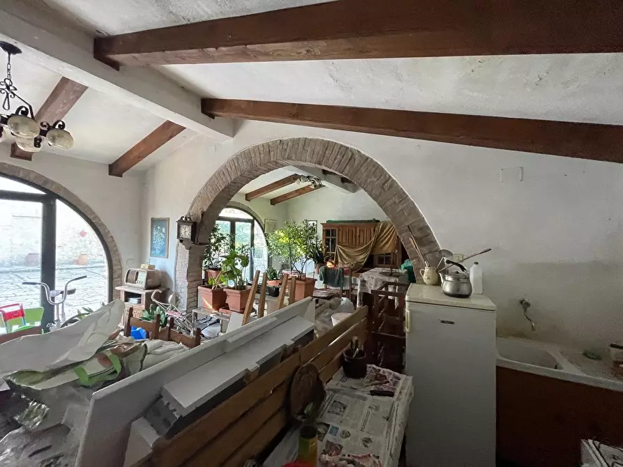 Immagine 86 di Casa colonica in vendita  a Siena