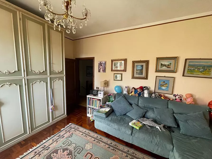 Immagine 38 di Casa colonica in vendita  a Siena