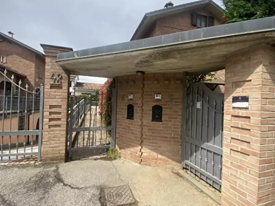 Immagine 1 di Casa bifamiliare in vendita  a Rivalta Di Torino