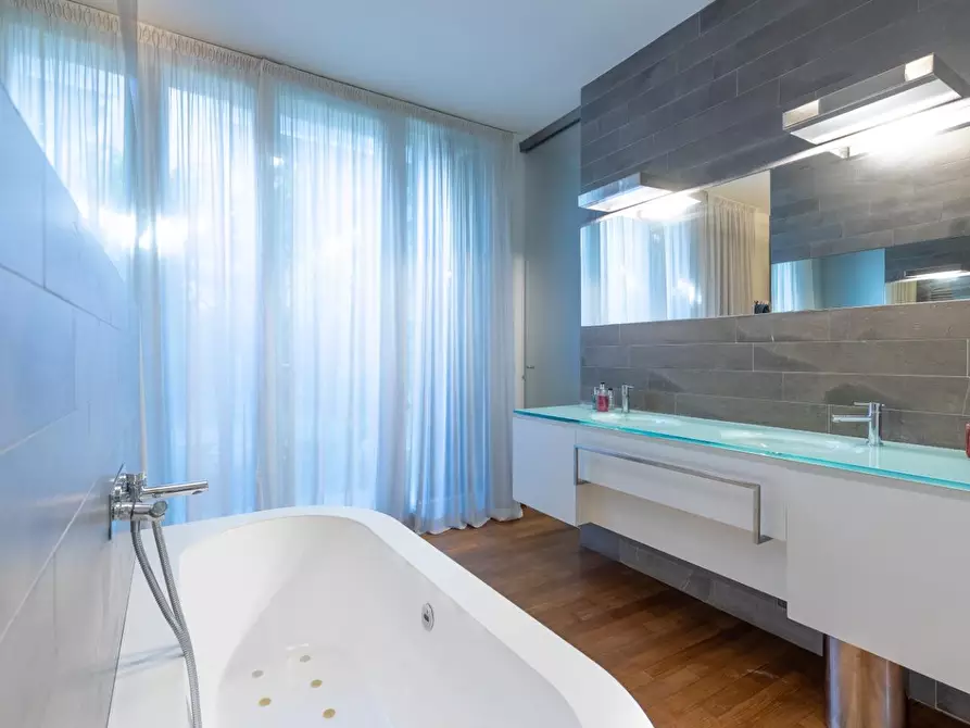 Immagine 9 di Mansarda in vendita  a Pisa