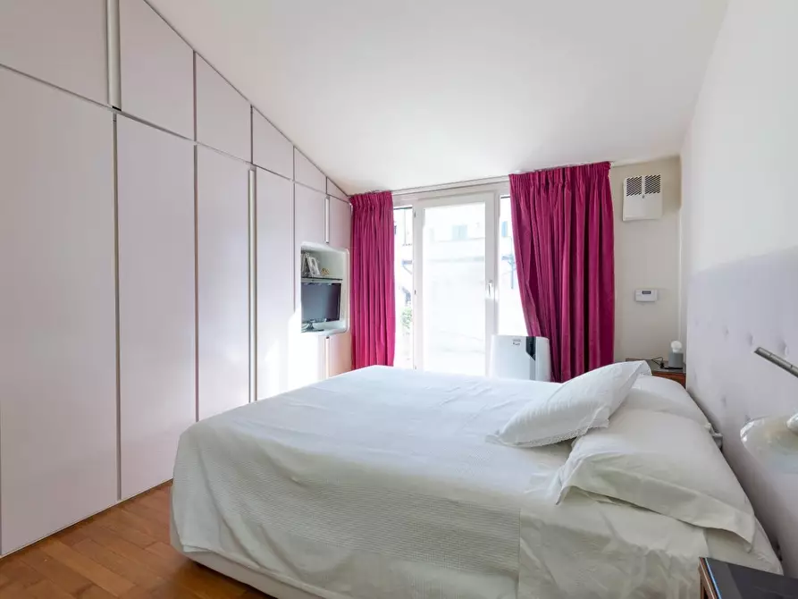 Immagine 18 di Mansarda in vendita  a Pisa