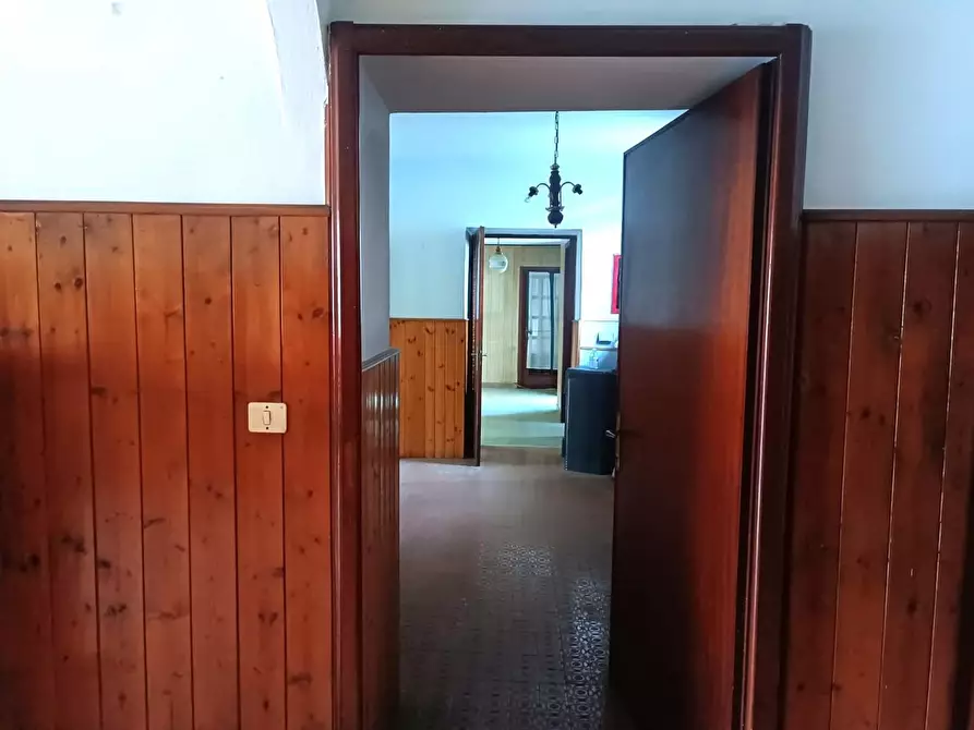 Immagine 10 di Appartamento in vendita  a Barga