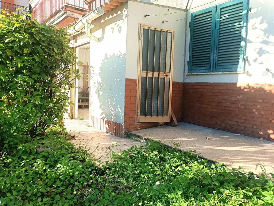 Immagine 4 di Appartamento in vendita  a Barga