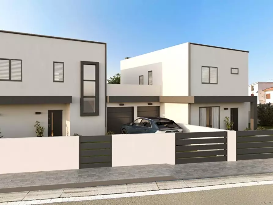 Immagine 1 di Casa bifamiliare in vendita  a Pisa