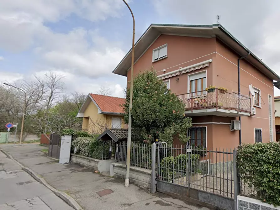 Immagine 16 di Appartamento in vendita  a Desio