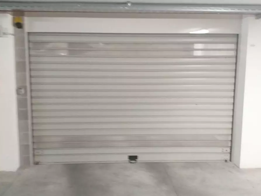 Immagine 15 di Appartamento in vendita  a Siena