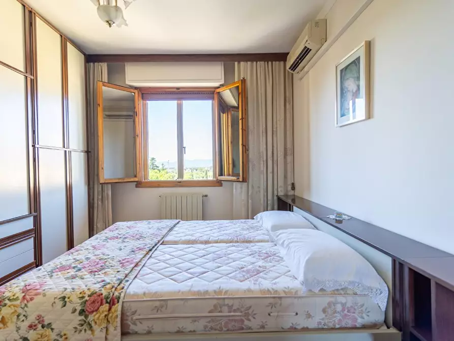 Immagine 25 di Appartamento in vendita  a Firenze