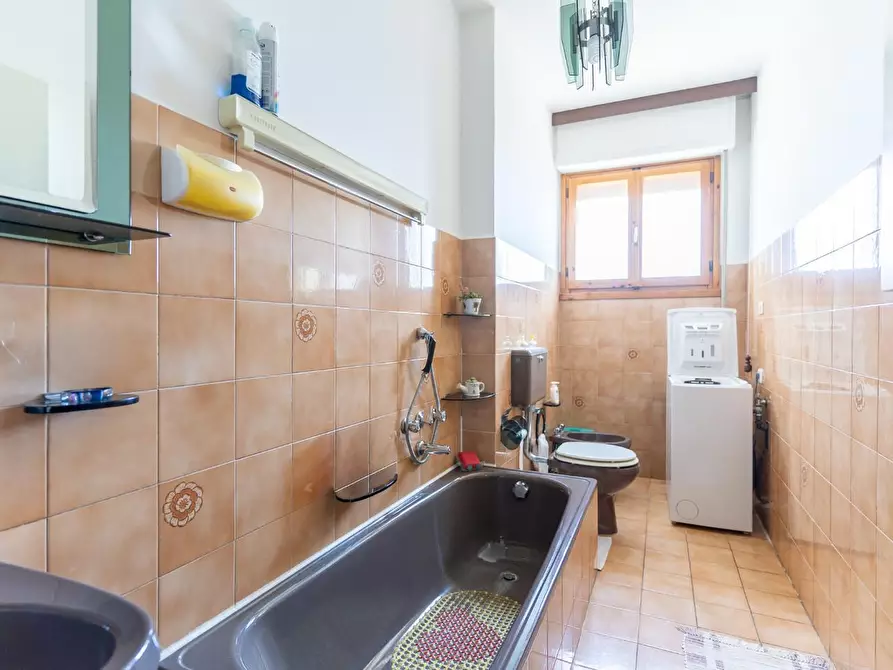 Immagine 33 di Appartamento in vendita  a Firenze