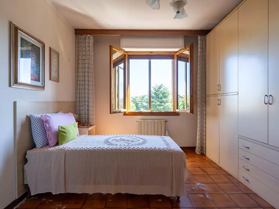 Immagine 18 di Appartamento in vendita  a Firenze