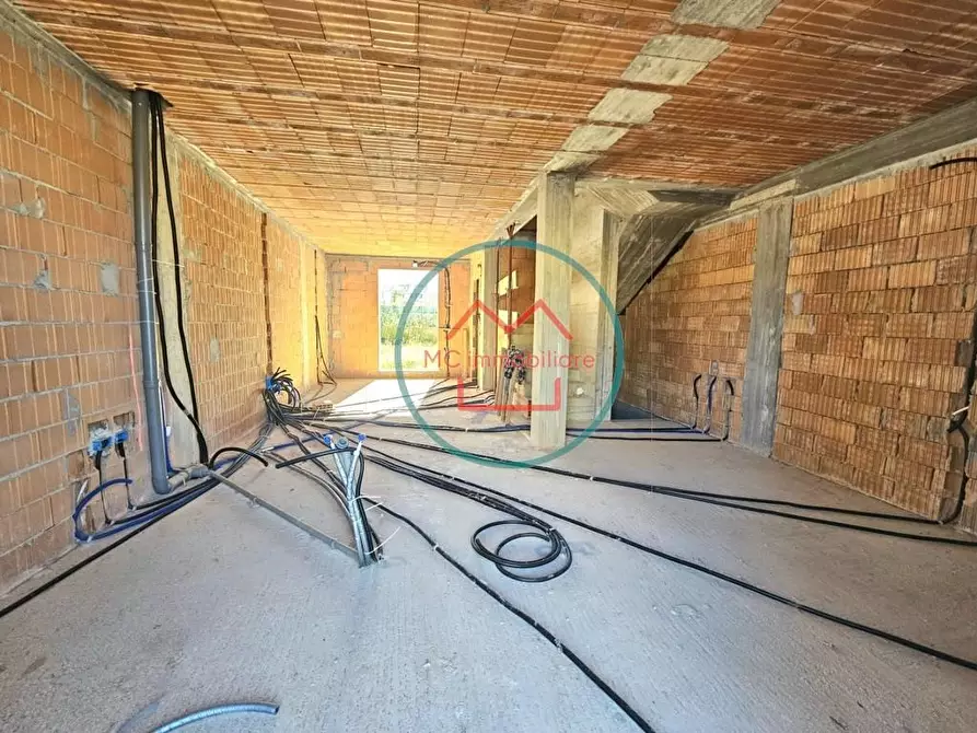 Immagine 3 di Villetta a schiera in vendita  a Uzzano