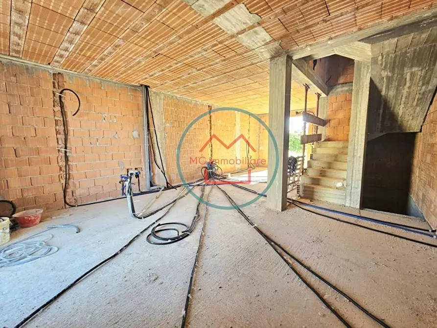 Immagine 2 di Villetta a schiera in vendita  a Uzzano