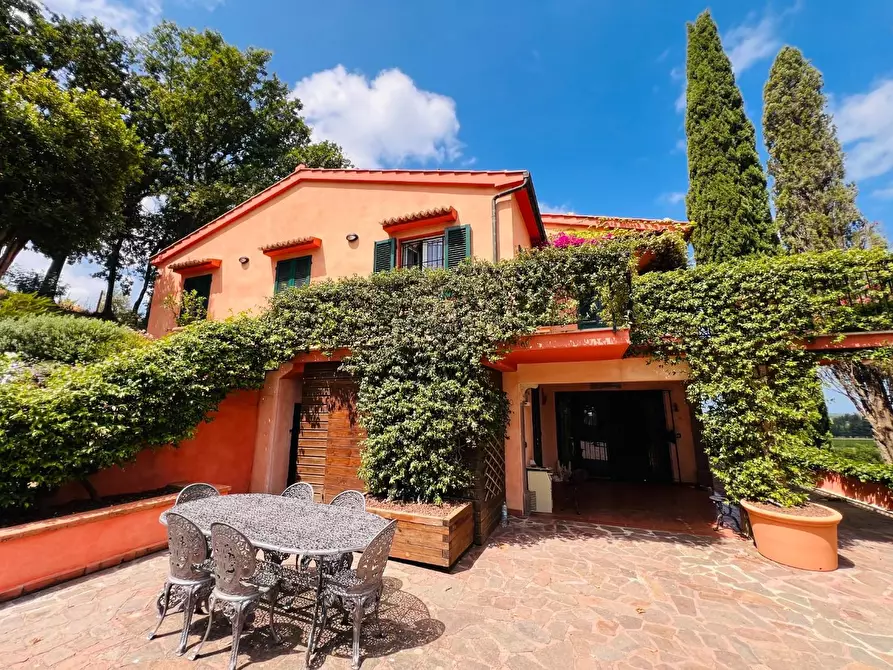 Immagine 3 di Villa in vendita  a Castagneto Carducci