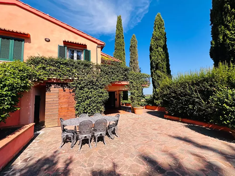 Immagine 4 di Villa in vendita  a Castagneto Carducci