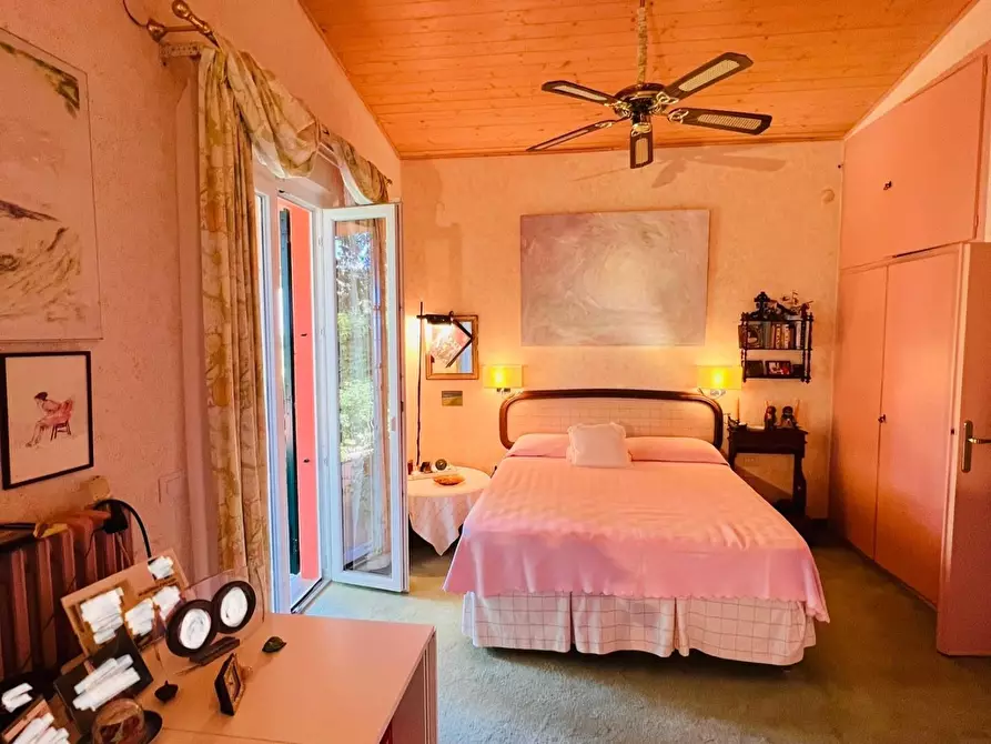 Immagine 28 di Villa in vendita  a Castagneto Carducci