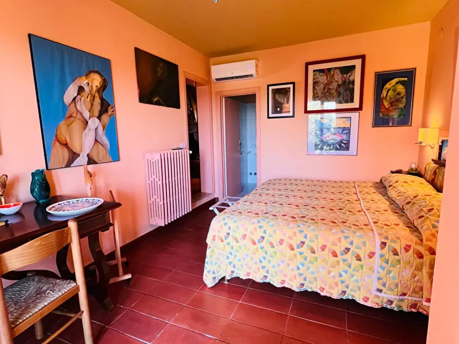 Immagine 25 di Villa in vendita  a Castagneto Carducci