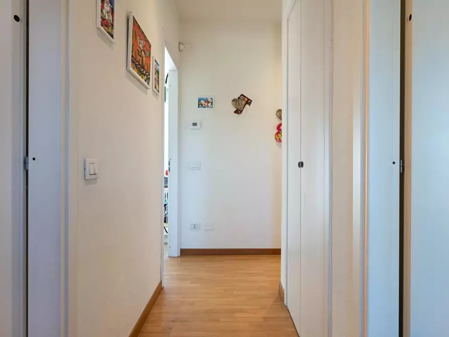 Immagine 13 di Mansarda in vendita  a Camaiore