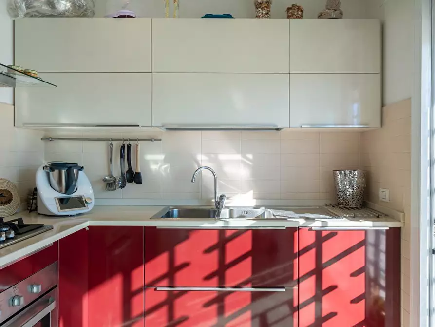 Immagine 6 di Mansarda in vendita  a Camaiore