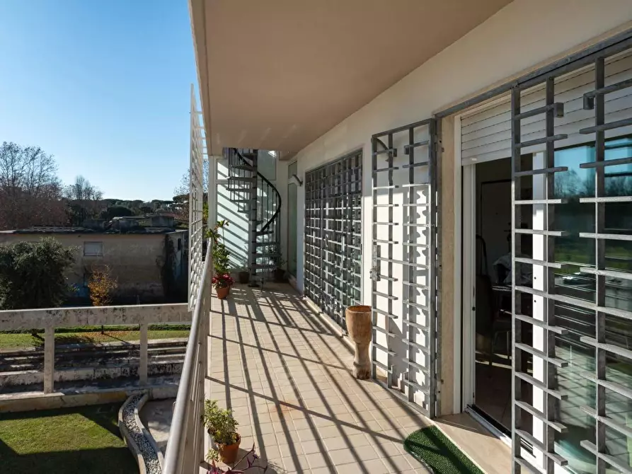 Immagine 12 di Mansarda in vendita  a Camaiore